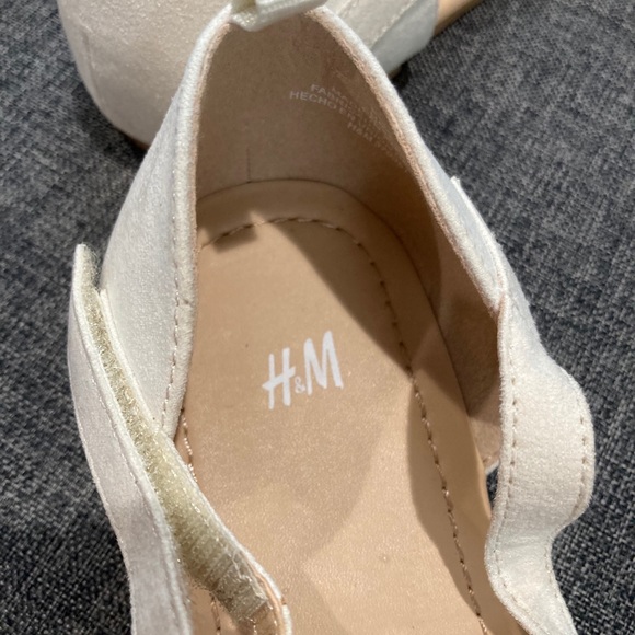 H&M Pretty White Sandals - Picture 6 of 8